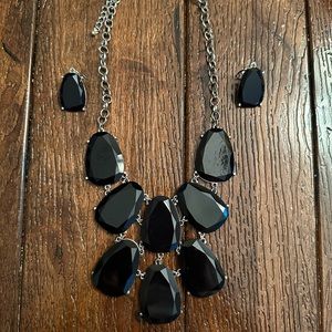 Black/Silver Statement Necklace and Earrings Set